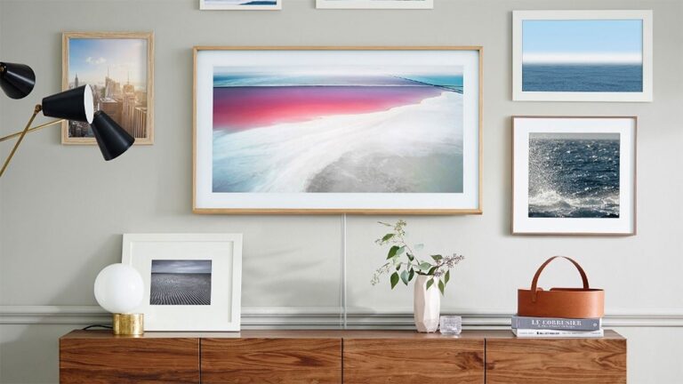 The Classy Samsung “The Frame” TV with Picture Frame Bezel Is on Sale Today