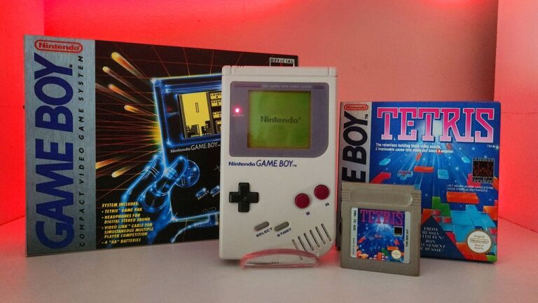 Celebrating the 34th Birthday of a Handheld Combo Great and How to Play Original Game Boy Tetris Now