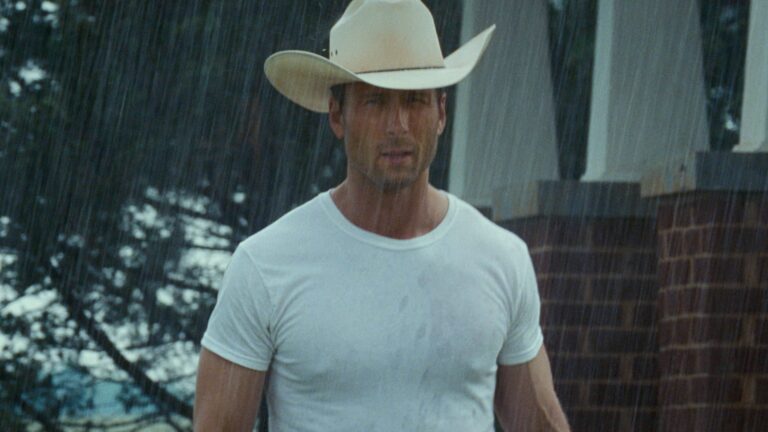 What to Watch this Weekend: It’s Time for the Annual Thanksgiving Binge