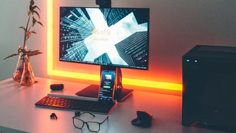 These Memorial Day Sales Are the Perfect Excuse to Upgrade My Gaming Office Setup