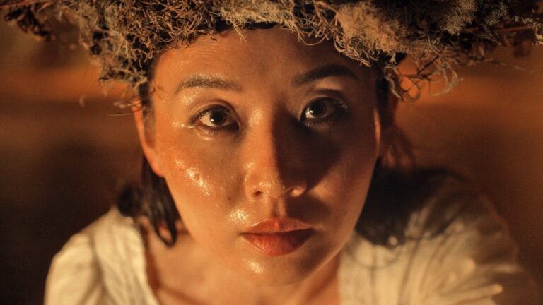 Alma & the Wolf Review