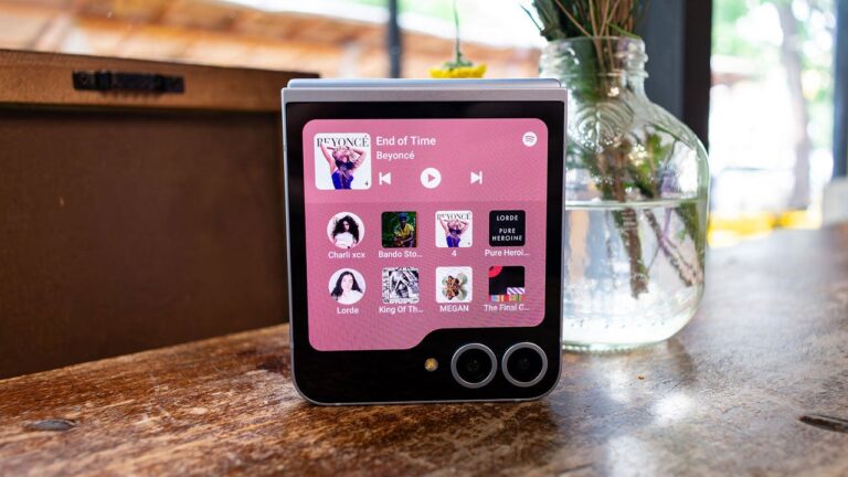 Reserve the Samsung Z Flip 7 and Z Fold 7 Smartphones Ahead of Galaxy Unpacked 2025