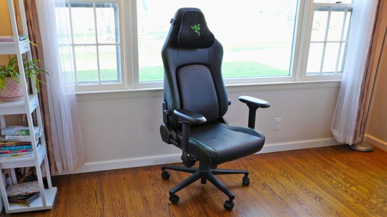 The Razer Iskur V2 Is a Superb Gaming Chair With Comfort, Support, and Style