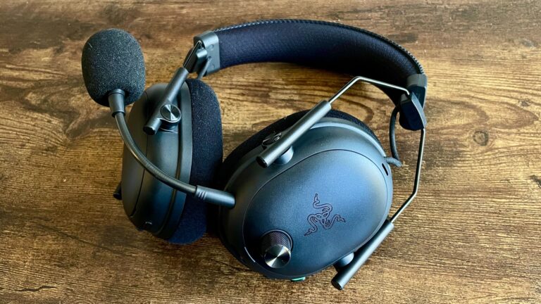 Razer Blackshark V3 Pro Gaming Headset Review – Reaching New Heights