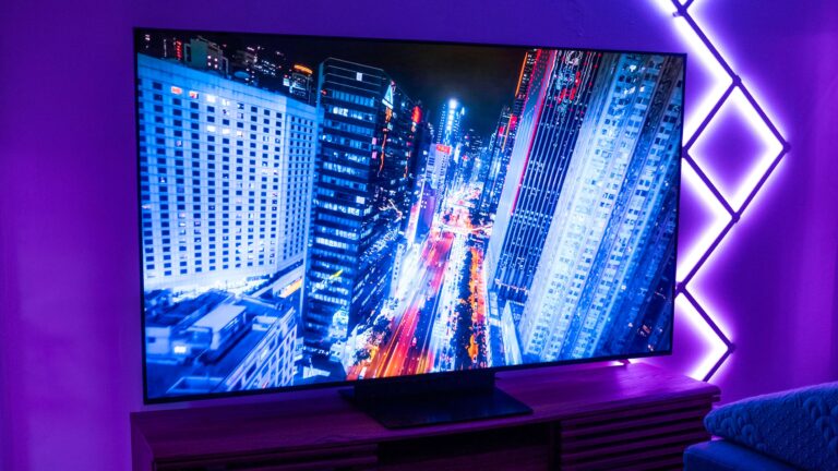 TCL QM7K Review