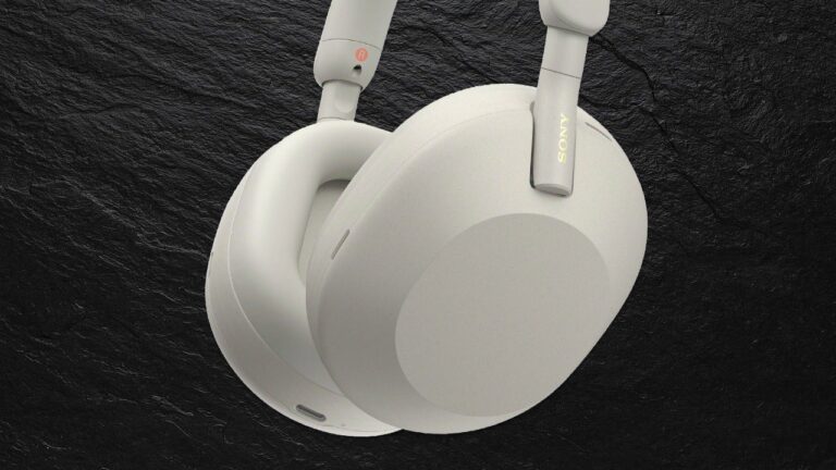 The Sony WH-1000XM5 Noise Canceling Headphone Drops to a New Price Low for Labor Day
