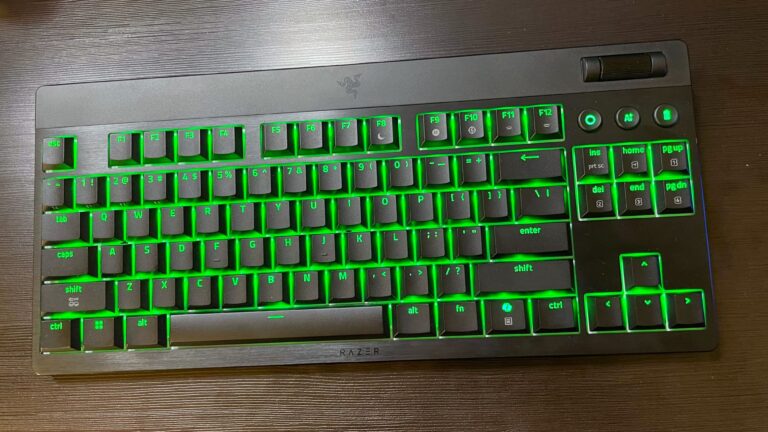 Razer BlackWidow V4 Low-Profile Gaming Keyboard Review – The Slim Reaper