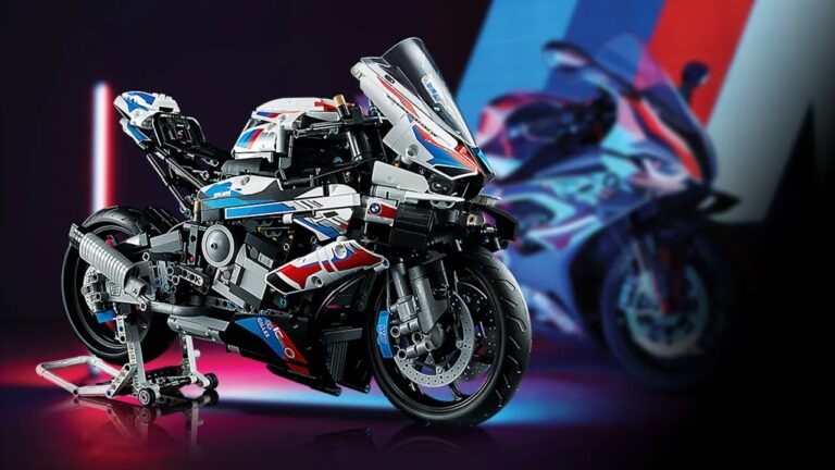 The Gorgeous LEGO Technic BMW M 1000 RR Motorcycle Set Is on Sale for the First Time This Year