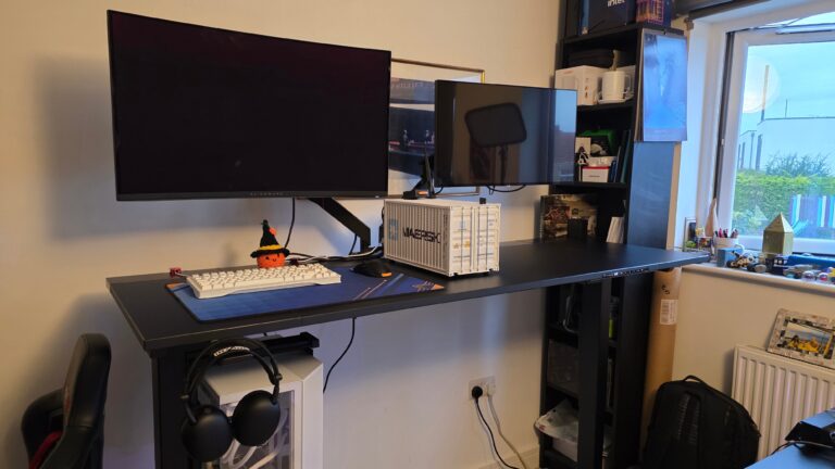 Secretlab Magnus Evo Desk Review – A Premium Desk Kitted for Gaming