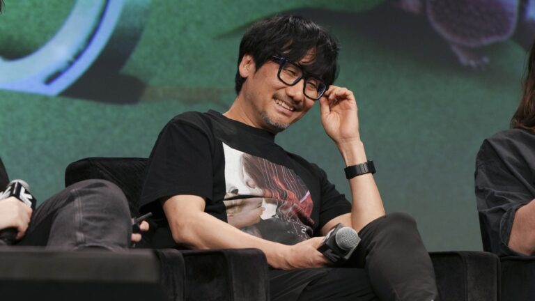Japanese Teacher Introduces Terrifying New Way For Students to Learn English — Playing Hideo Kojima’s P.T. Demo