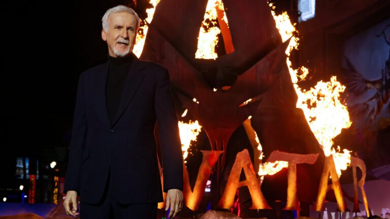 James Cameron Would Love to Write Avatar Novels if 4 and 5 Don’t Get Made, but Believes ‘There’s No Business Model for It Anymore. People Aren’t Reading’