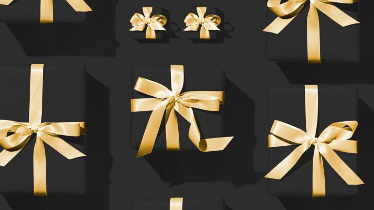 The Best Last-Minute Gift Ideas That Aren’t Just Amazon Gift Cards