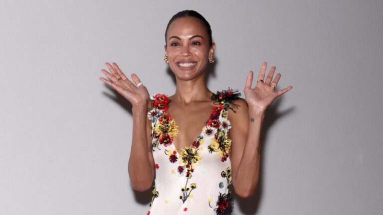 Avatar Star Zoe Saldaña Officially Overtakes Scarlett Johansson as the Highest Grossing Actor of All Time