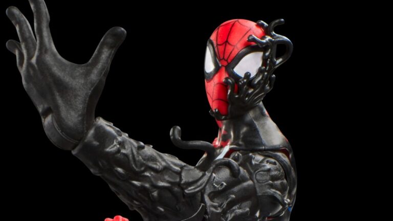 Hasbro Revives Classic Marvel Super Heroes Secret Wars Toy Line