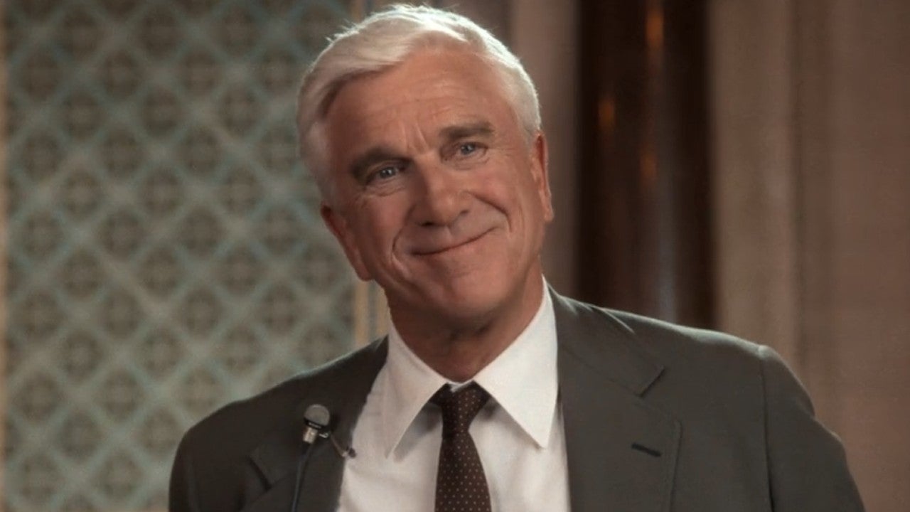 Leslie Nielsen as the inept Frank Drebin in Naked Gun (1988).