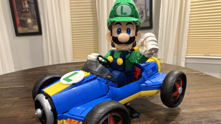 We Build LEGO Super Mario: Mario Kart – Luigi & Mach 8