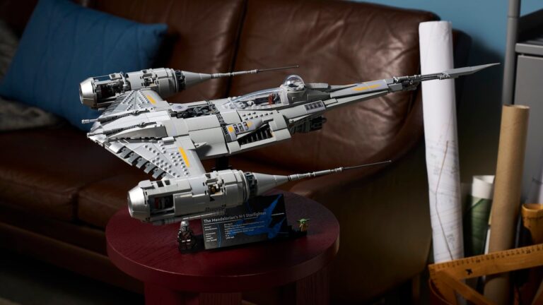 LEGO Announces The Manalorian’s N-1 Starfighter in Star Wars Ultimate Collector Series