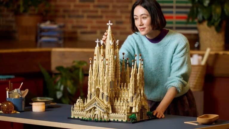 12,060-Brick LEGO Architecture Sagrada Familia Announced, And Yes — It’s The Biggest Set Ever