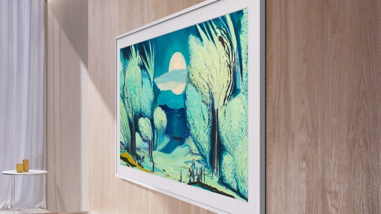 Save $400 Off the Samsung “The Frame” Series Art TV with Picture Frame Bezel on Amazon