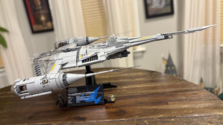 We Build LEGO The Mandalorian’s N-1 Starfighter, A Celebration of Star Wars Ship Design