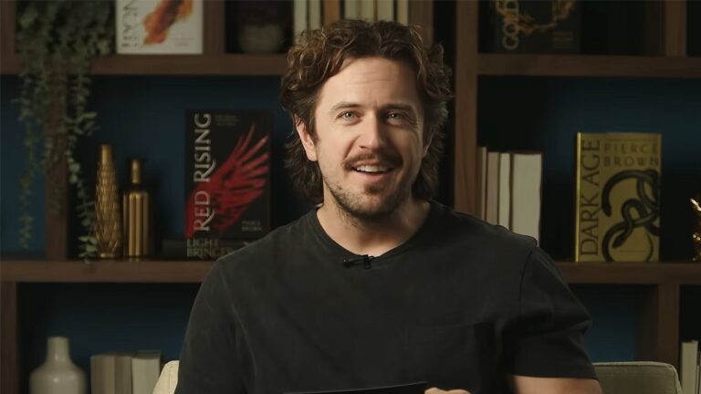 Red Rising Greenlit for Movie Adaptation With Author Pierce Brown to Produce